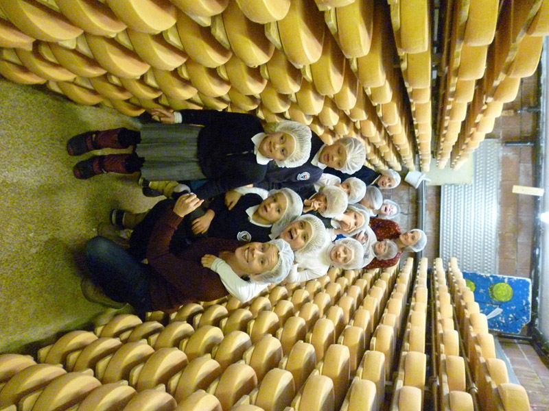STUDENTS LEARN HOW TO MAKE CHEESE