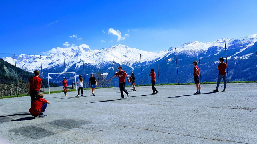 Football-training-in-the-mountains-01