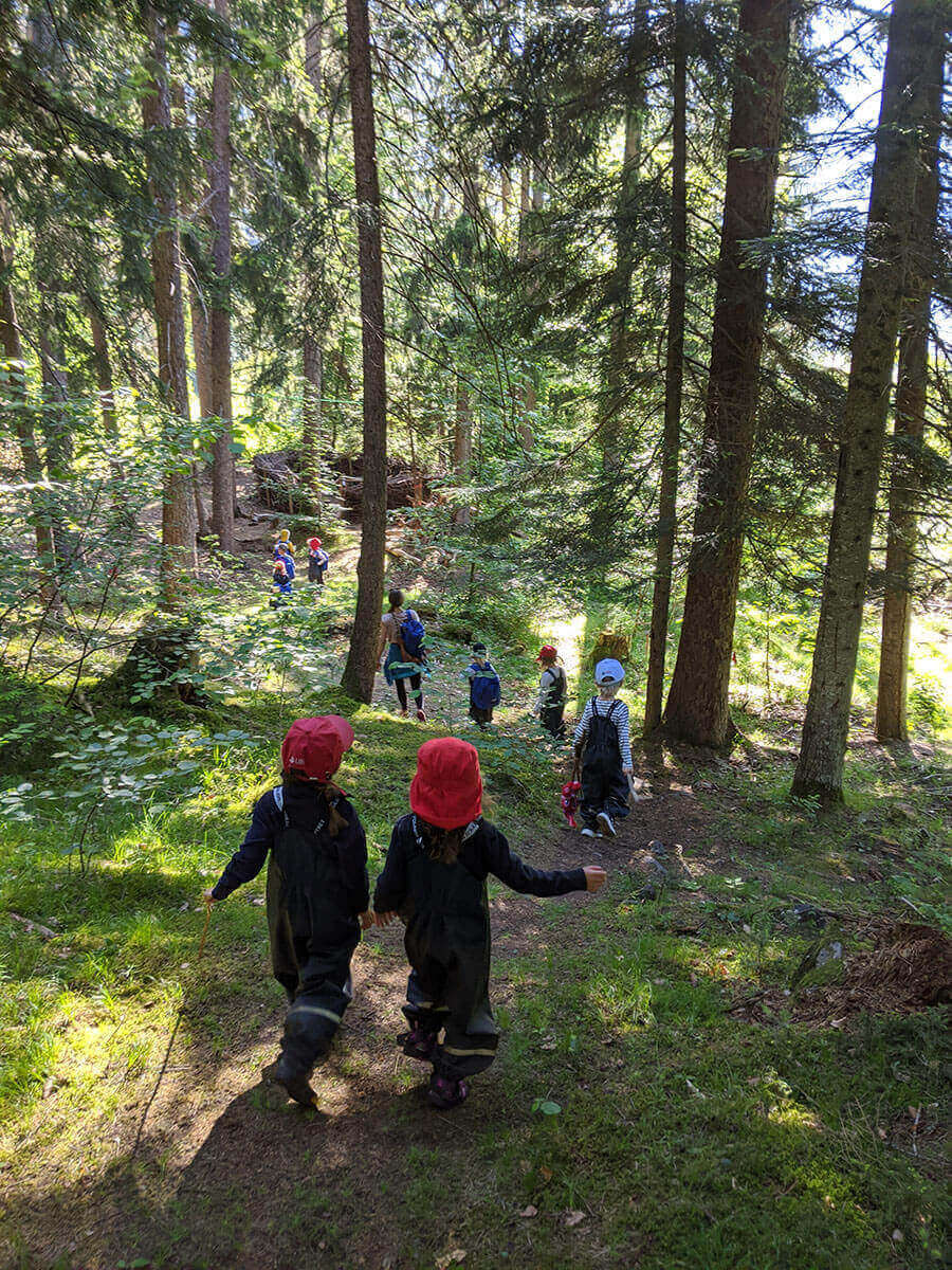 What-are-the-Benefits-of-Forest-School-06